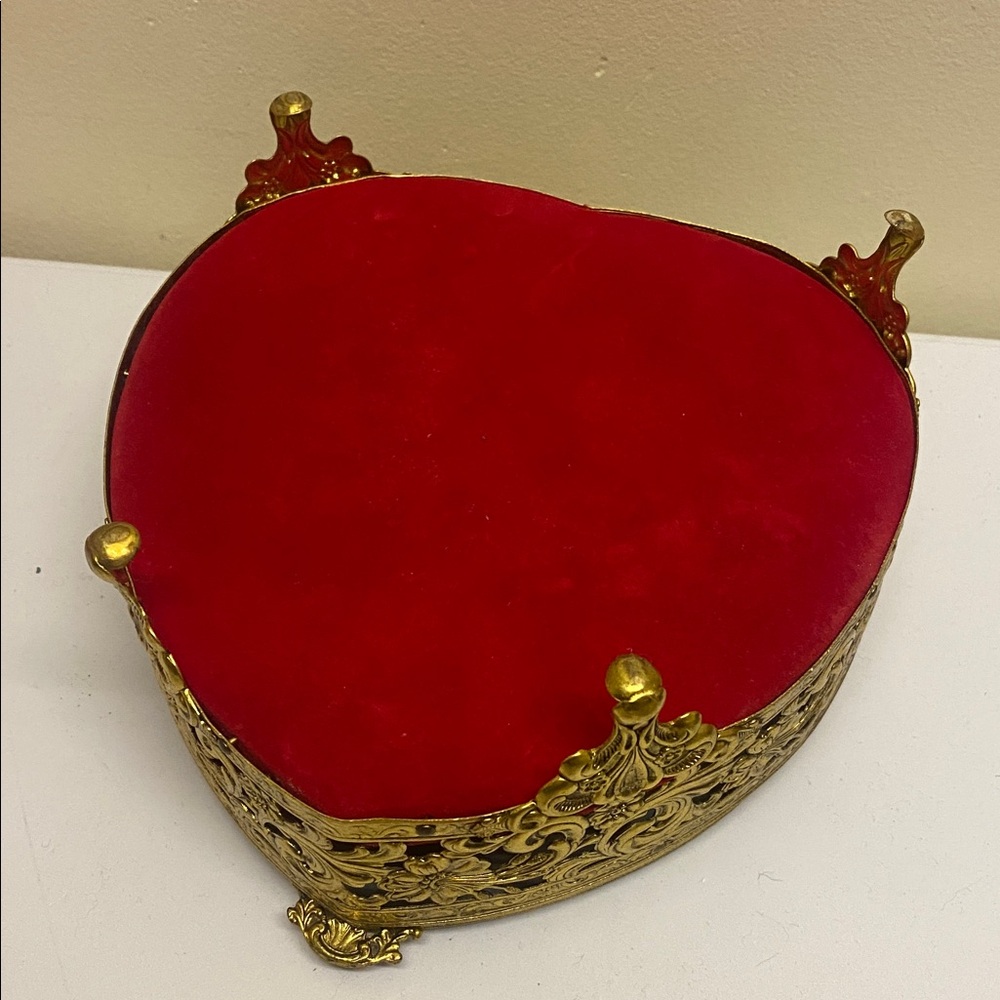 Jewelry box - Picture 3 of 3
